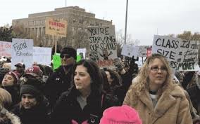 اعتصاب گسترده معلمان آمریکایی
